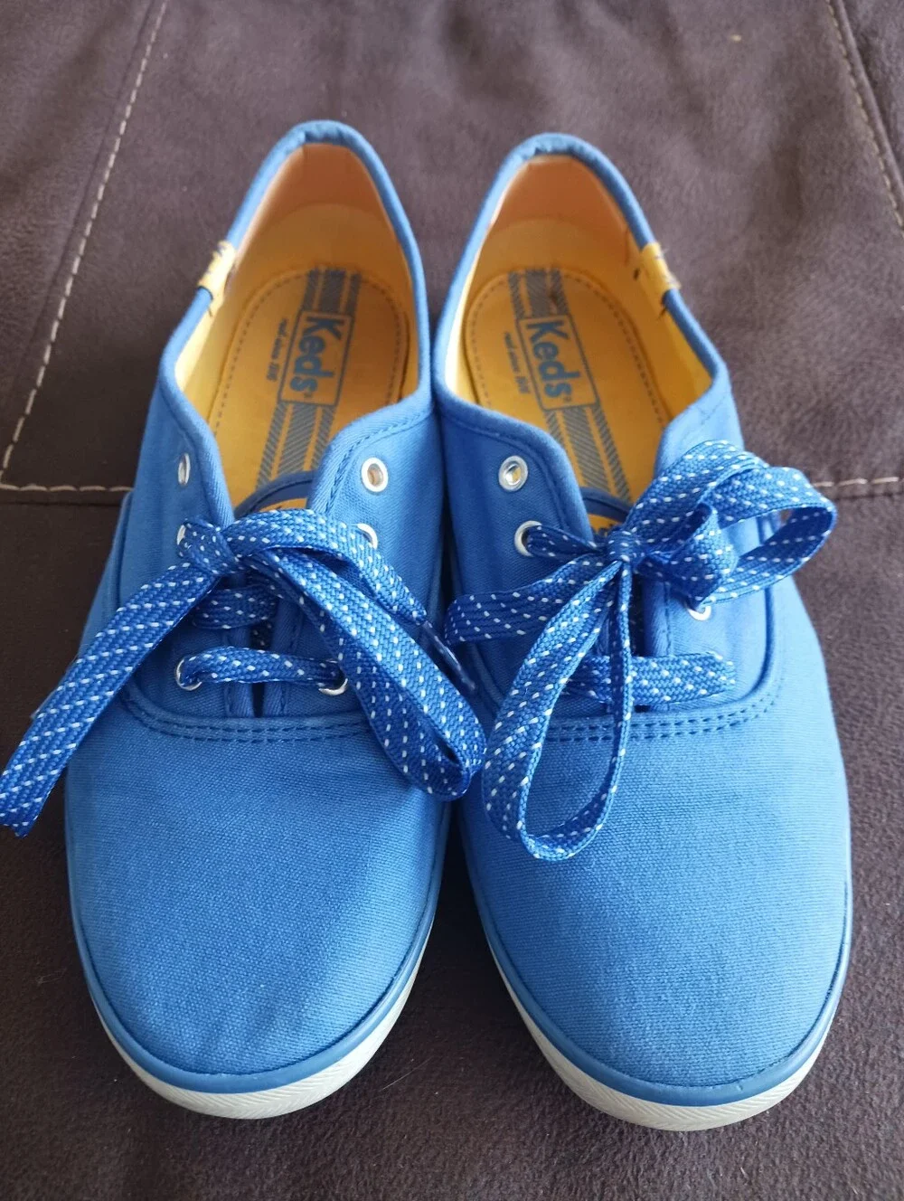 Keds Royal Blue Sneakers with polka dot strings Sz 8.5 EUC